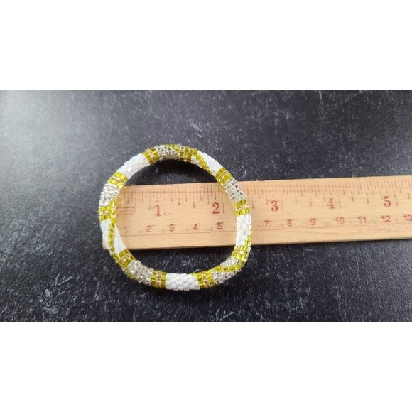 Vintage Gold and White Beaded Bracelet - Picture 7 of 10